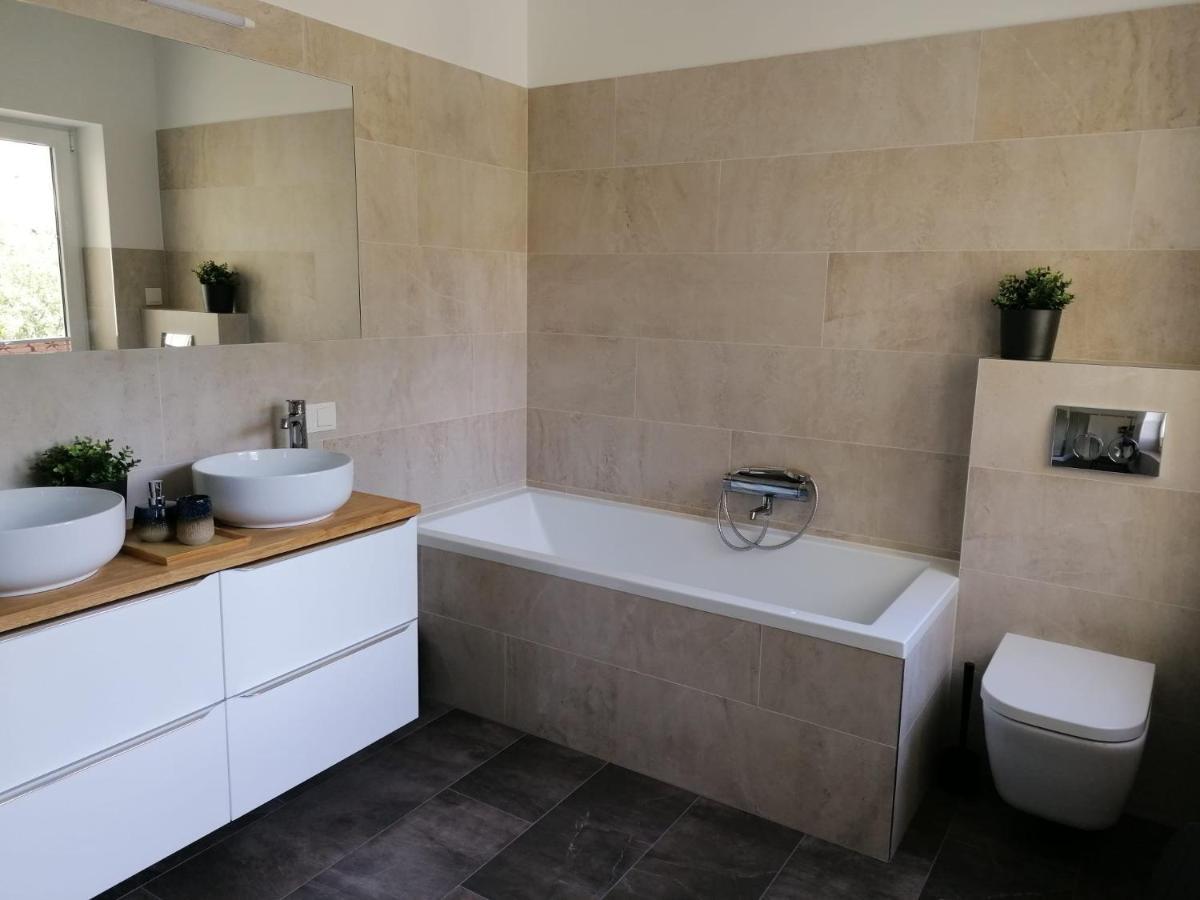 Townhouse Altstadt Wismar Upper Apartment Mit Zwei Terrassen Екстериор снимка